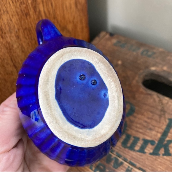 Mini Ceramic Cream Pitcher - Picture 4 of 6